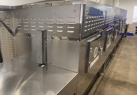 加拿大黑水虻微波烘干機(jī)客戶案例